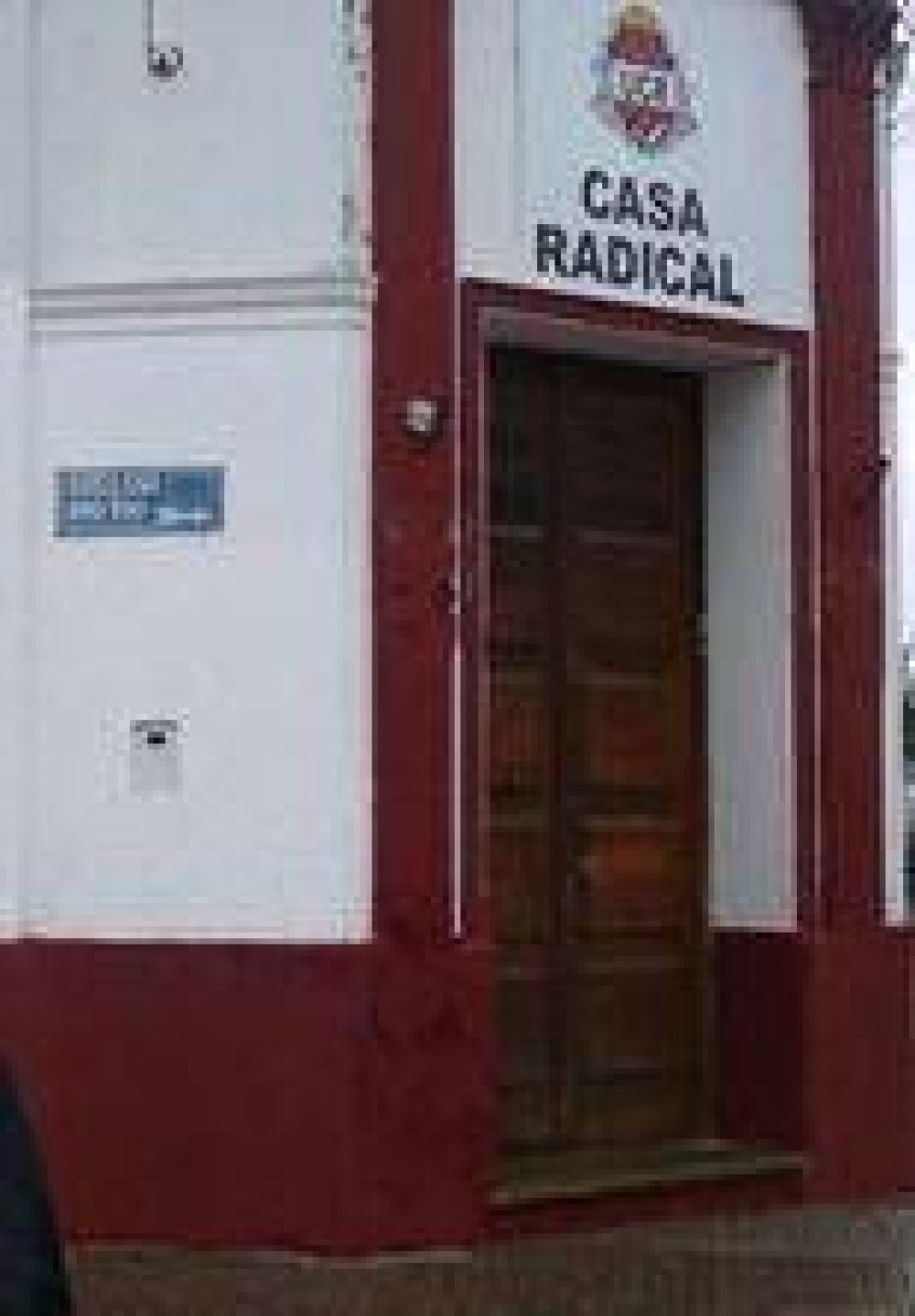 La compulsa interna de la UCR.	