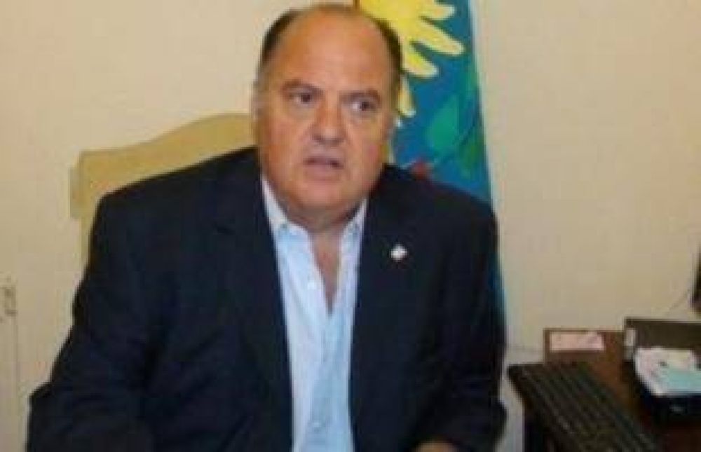 Adri�n S�nchez: "Hay un trasfondo pol�tico"