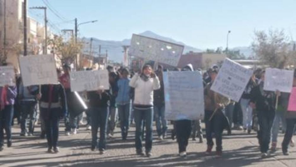 Piden el nuevo edificio para la escuela de Comercio