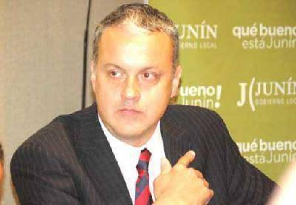 Fay descart� alianzas de la UCR a nivel local