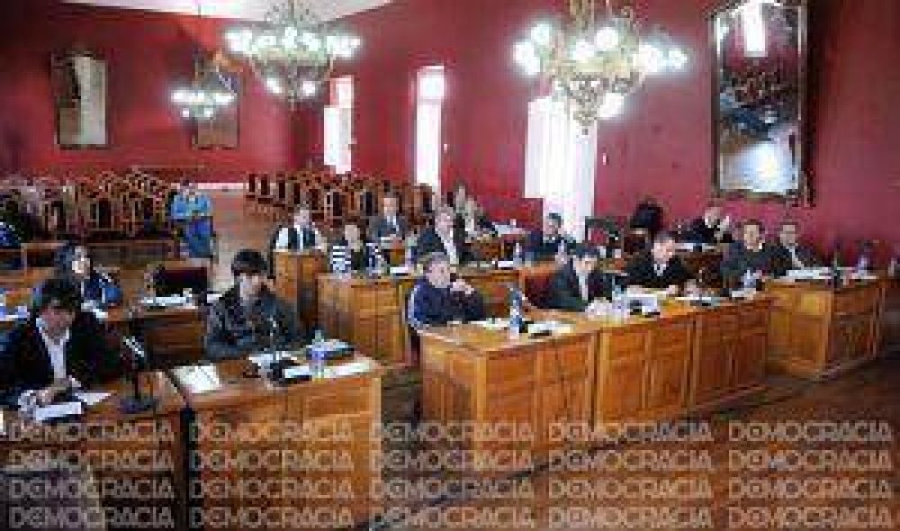 A d�as del cierre de alianzas, en Jun�n se esperan definiciones