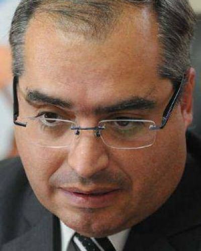 Casino: el fiscal volvi� a cuestionar cl�usula del contrato con Vila