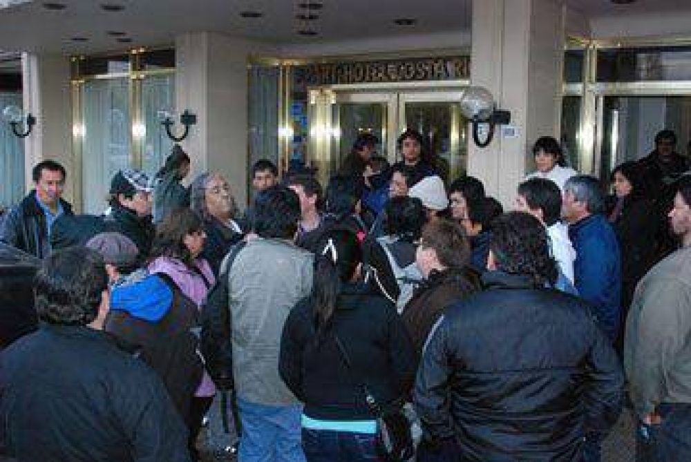 Trescientos agentes municipales tendr�n estabilidad laboral