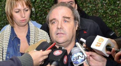 Desde UDOCBA, D�az apunt�: "A Petrocini y Baradel, la Provincia los arregl� con tres paquetes de yerba�