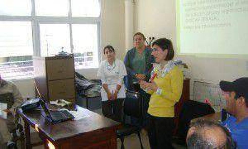Reuni�n entre Bromatolog�a municipal y empresas de fumigaci�n