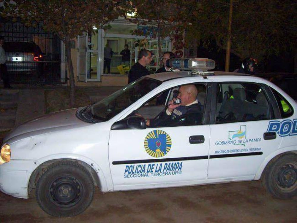General Pico: robaron despensa con escopeta recortada