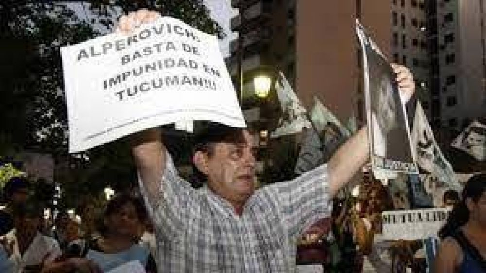 Caso Lebbos: Renunci� el fiscal Carlos Albaca