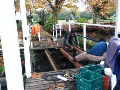 Realizan tareas de mantenimiento sobre el R�o Sarmiento en el Delta de Tigre 