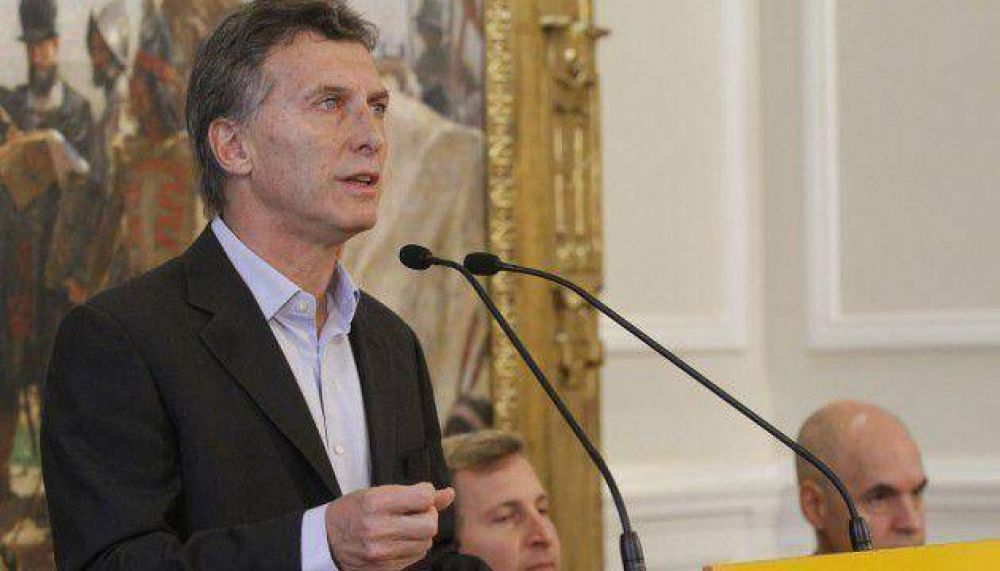 Para Macri, el periodismo atraviesa �una etapa dif�cil�