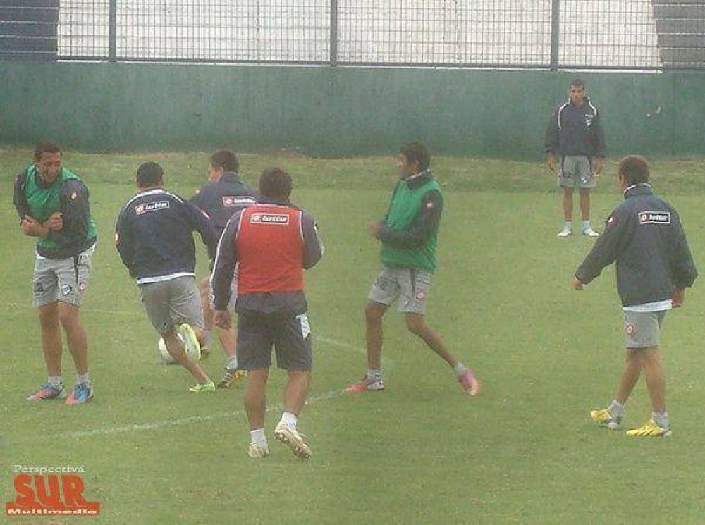 Quilmes hizo tareas recreativas esperando por Arsenal