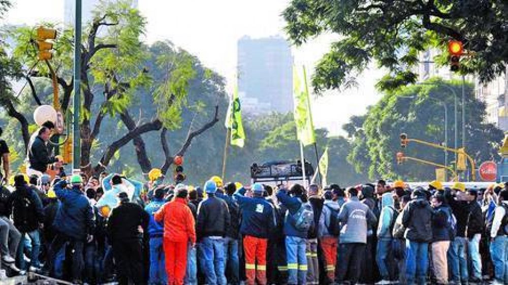 Por los piquetes, el tr�nsito porte�o volvi� a ser un suplicio