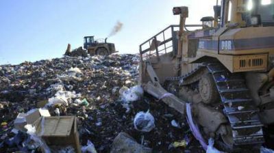 La basura seguir� por un a�o y medio m�s en Piedras Blancas