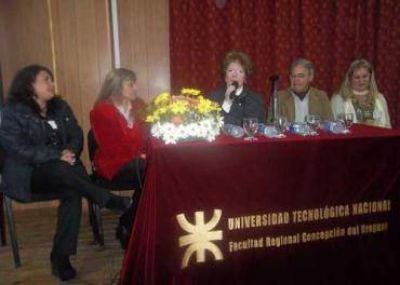 Inauguraron en la UTN las jornadas para bibliotecarios