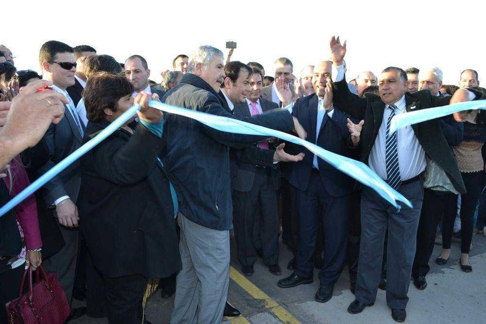 Junto a los Ministros De Vido y Manzur, el Gobernador Zamora dej� inaugurado el tramo de la Ruta 3