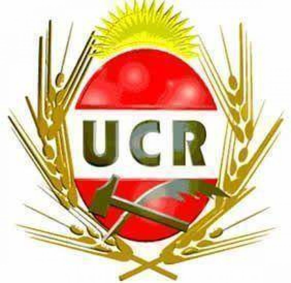 �ngel Rossi asumi� como interventor en la UCR Santa Fe