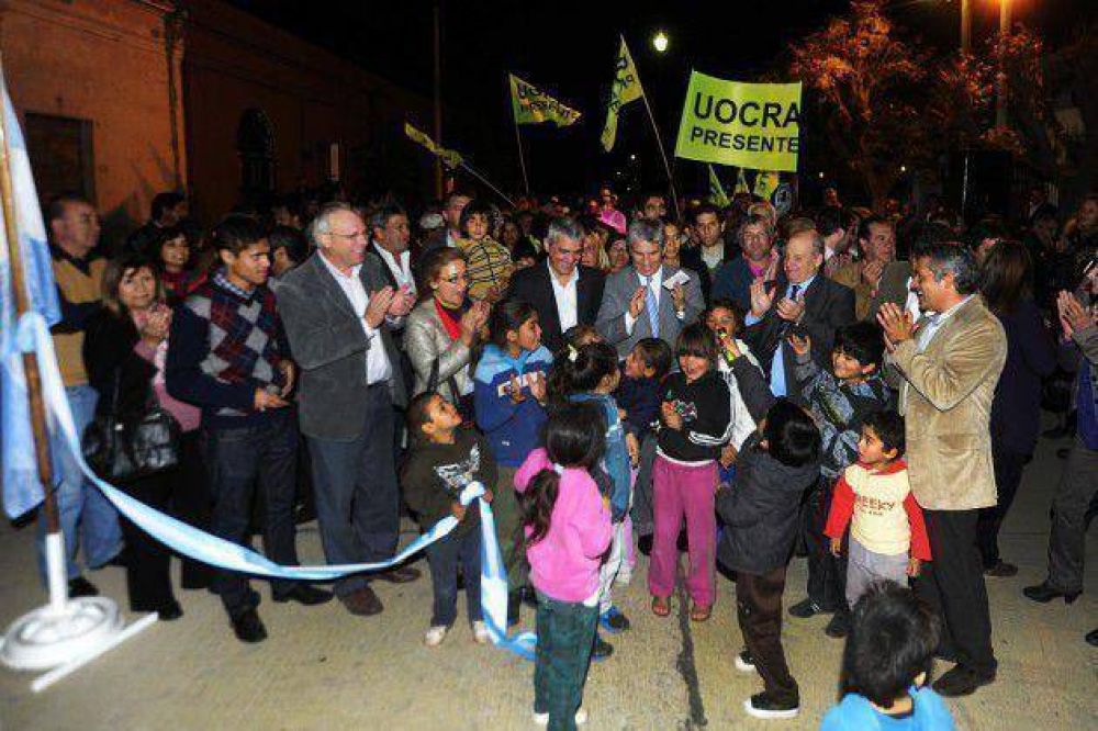 Inauguraron dieciocho cuadras de pavimento para Villa Mercedes