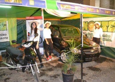 Ferichaco abri� sus puertas con la expectativa de mostrar el desarrollo de la provincia