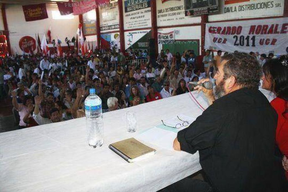 El radicalismo apuntala el Frente Acuerdo C�vico y Social 