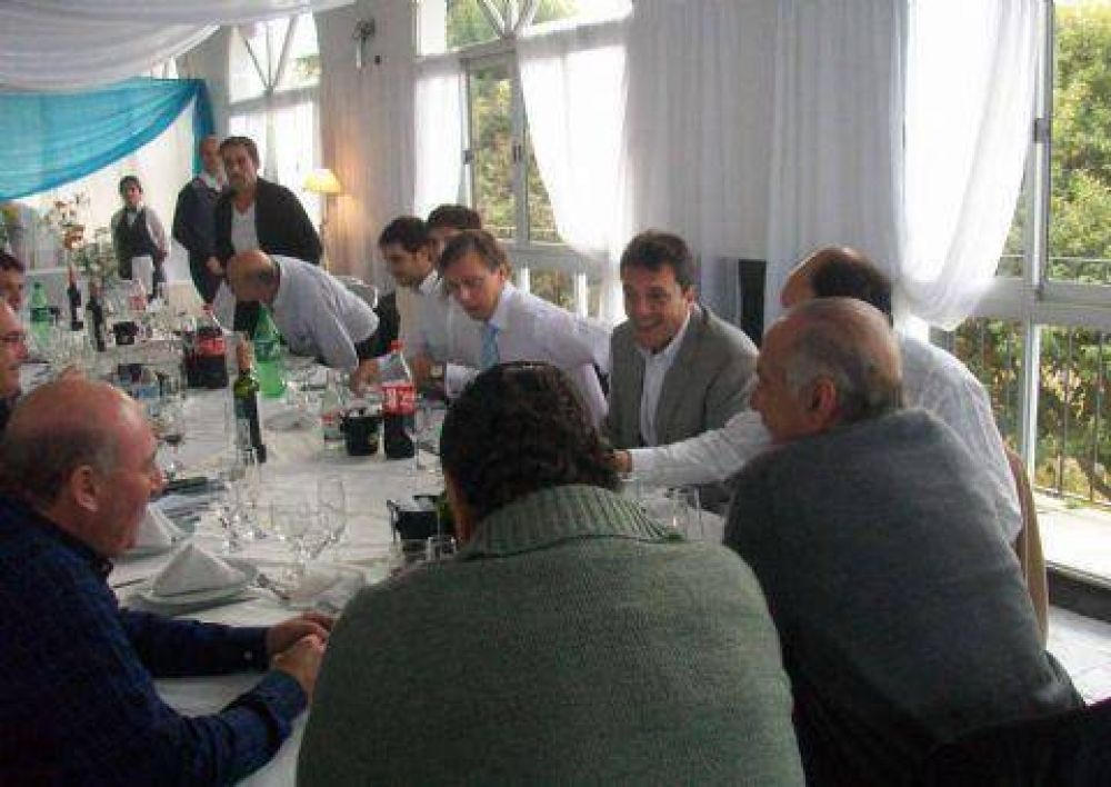 Intendentes de la regi�n se reunieron por CONINDELTA 	  