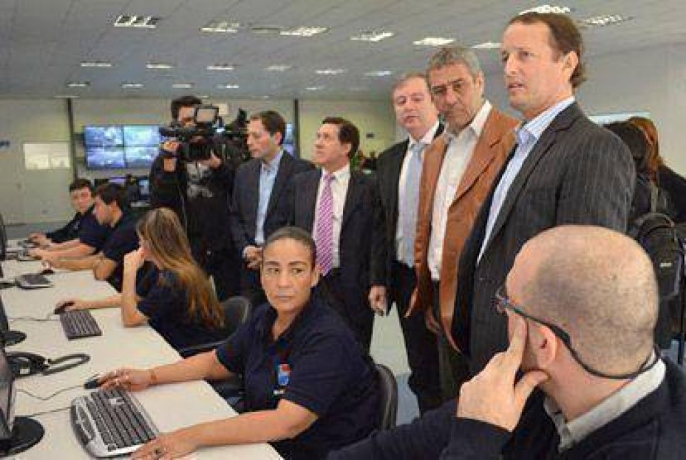 Nueva reuni�n de intendentes de la Regi�n por la polic�a 