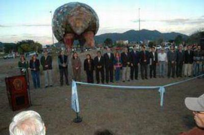 El gobernador Urtubey inaugur� la plaza El Quirquincho