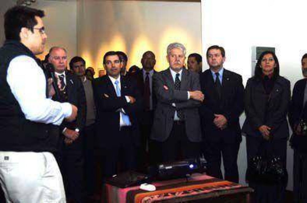 Inauguraron nueva sala en la casa Macedonio Graz