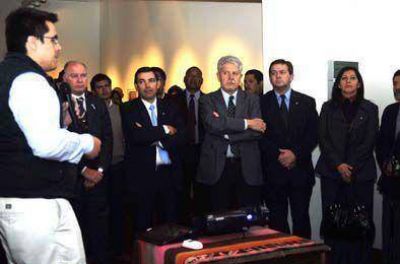 Inauguraron nueva sala en la casa Macedonio Graz
