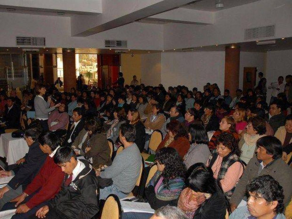  Proyectos solidarios de escuelas rurales juje�as