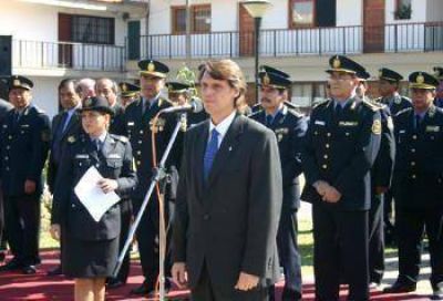 El Ministro Kosiner anunci� capacitaci�n a distancia para efectivos policiales. 