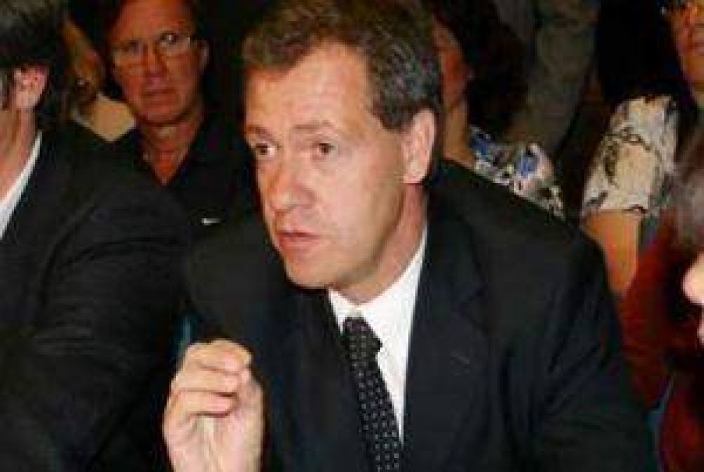 Artime: �La UCR es siempre un obst�culo, solo creativo para la injuria�