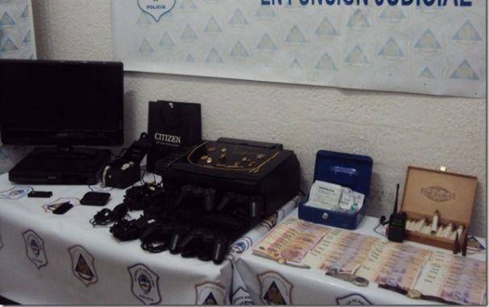 Desbaratan banda que asaltaba ancianos en sus viviendas
