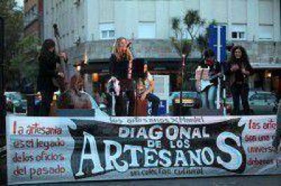 Artesanos pueden sumarse al registro de aspirantes para la Feria Central