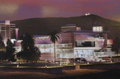 Carlos Paz tratar� el proyecto del Estadio Arenas del Pesca