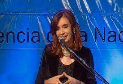 Cristina pidi� "entablar un sano debate democr�tico" en el pa�s