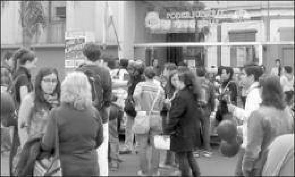 Familiares y amigos volvieron a marchar pidiendo justicia por Luc�a