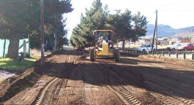 Municipio de Dina Huapi trabaja en mejoramiento de calles