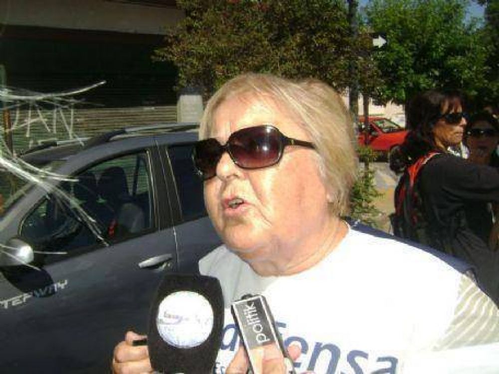 Asamblea en FEB Berisso: �Se acept� en disconformidad la oferta de la provincia�, dijo Stolar