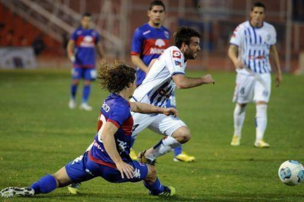 Tigre volvi� al triunfo ante Godoy Cruz 