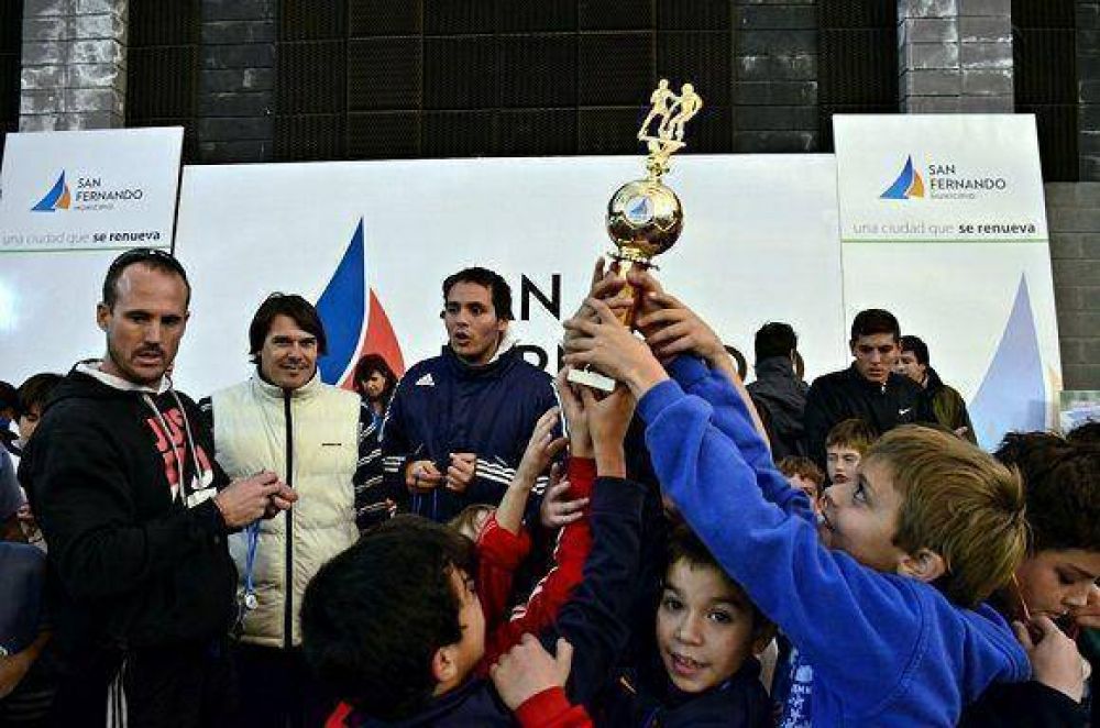 Encuentro de las �Escuelas de F�tbol� de San Fernando  