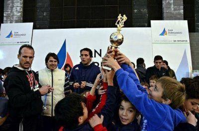 Encuentro de las �Escuelas de F�tbol� de San Fernando  