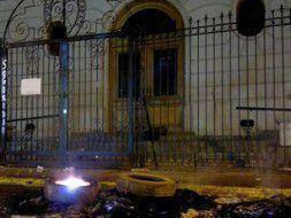 Violencia en Z�rate: Tras las protestas, taxistas se re�nen para definir nuevas medidas contra la inseguridad