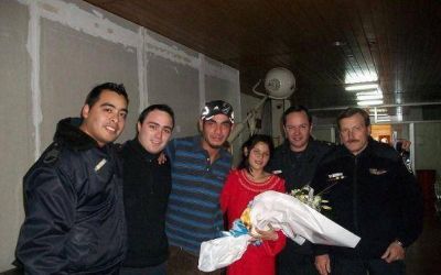 Dio a luz en un patrullero