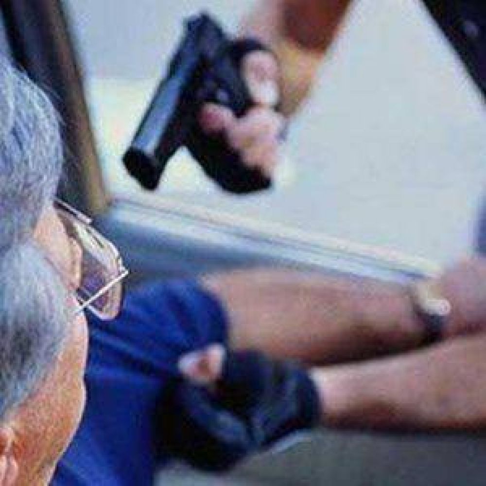 El robo "a mano armada" creci� un 22% en 2012 en la Provincia
