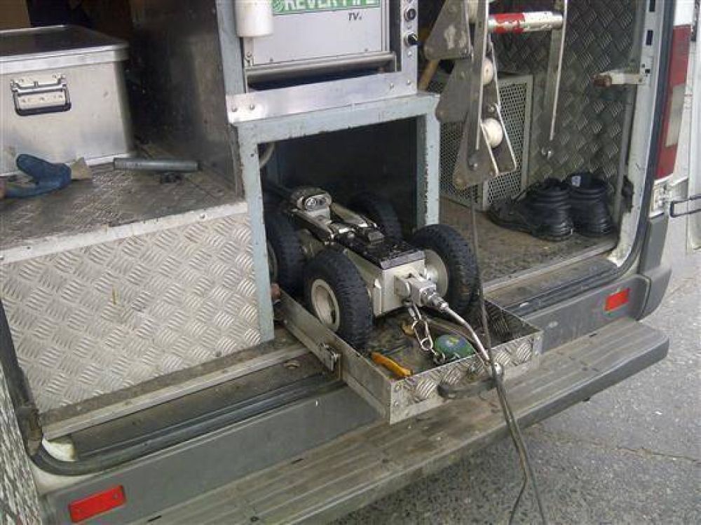 La Municipalidad de La Plata utiliza un "robot" para inspeccionar conductos pluviales