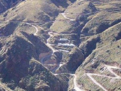 Juntan firmas en contra del informe de impacto ambiental de Agua Rica