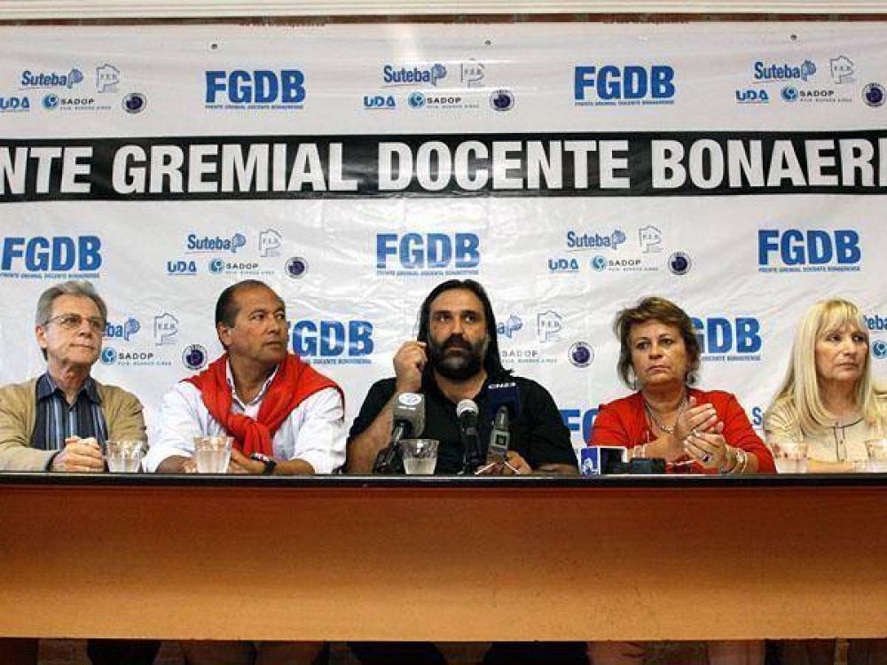 M�s gremios docentes avalaron la oferta salarial