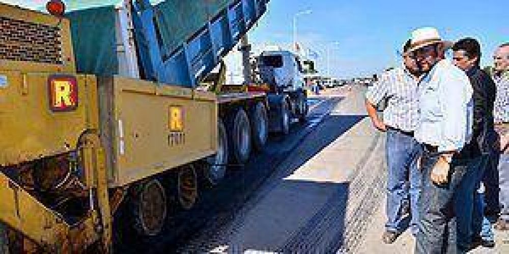 Insfran estuvo presente: �ltimos metros de pavimento en la ruta 3