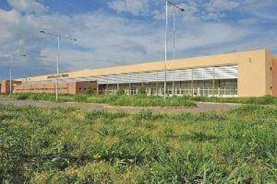 Cruce entre ecologistas y gobierno tucumano por la denuncia de que un hospital contamina la cuenca