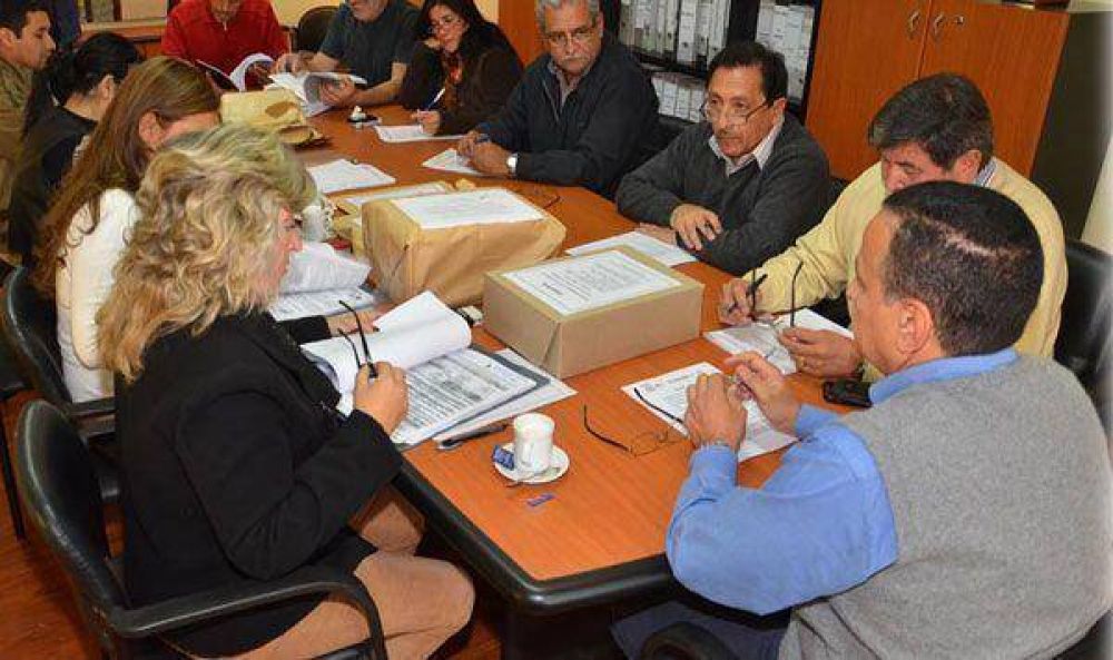 Licitaron la �ltima etapa de obras del PROMEBA en el barrio Yacampis
