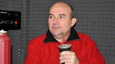 �Apoyamos a Alfredo De �ngeli�